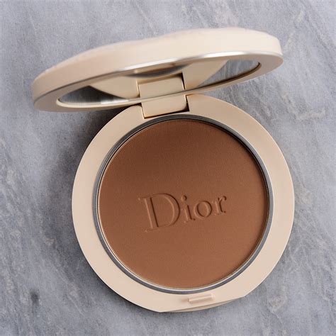 dior ブロンザー